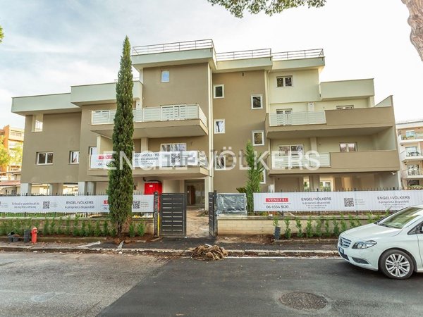 appartamento in vendita a Roma in zona Vigna Murata