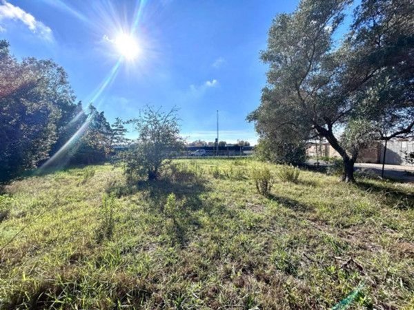 negozio in vendita a Roma in zona Ostiense