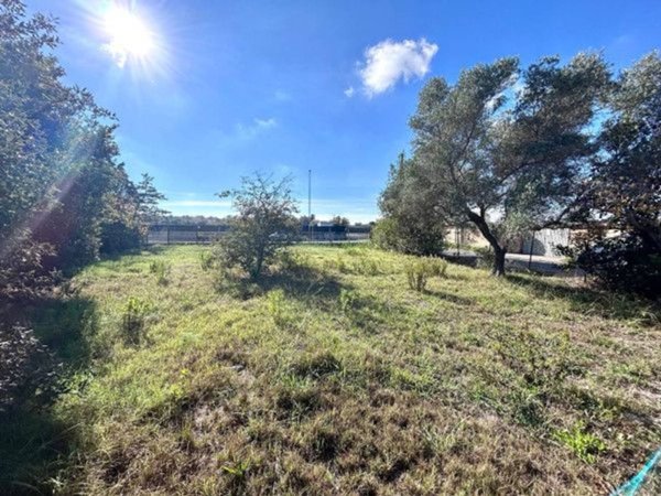 negozio in vendita a Roma in zona Ostiense