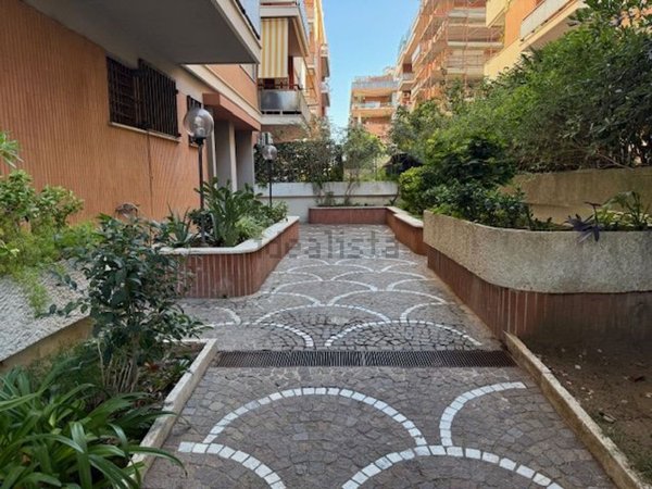 appartamento in vendita a Roma in zona Ostia