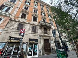 appartamento in vendita a Roma in zona Esquilino