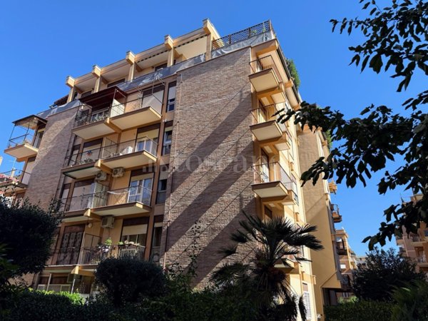 appartamento in vendita a Roma in zona Collatino