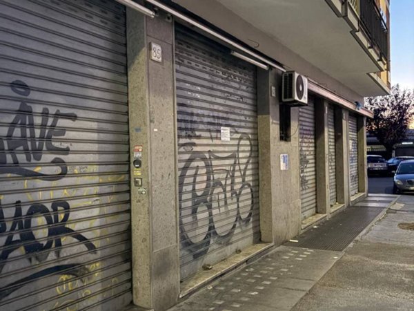negozio in vendita a Roma in zona Collatino