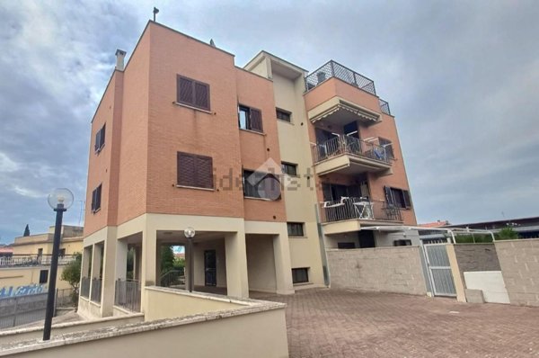 appartamento in vendita a Roma in zona Osteria del Curato