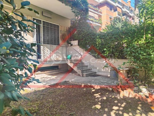 appartamento in vendita a Roma in zona Tuscolano