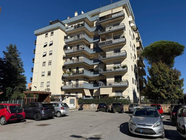 appartamento in vendita a Roma in zona Torrino