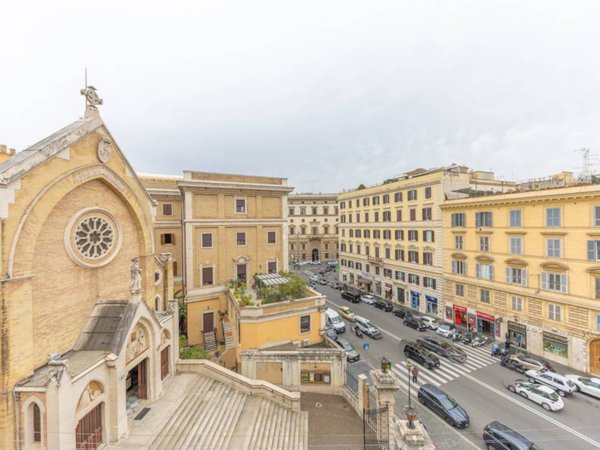 appartamento in vendita a Roma in zona Castro Pretorio