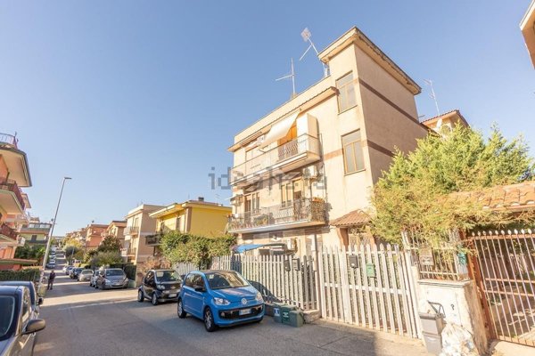 appartamento in vendita a Roma in zona Borghesiana