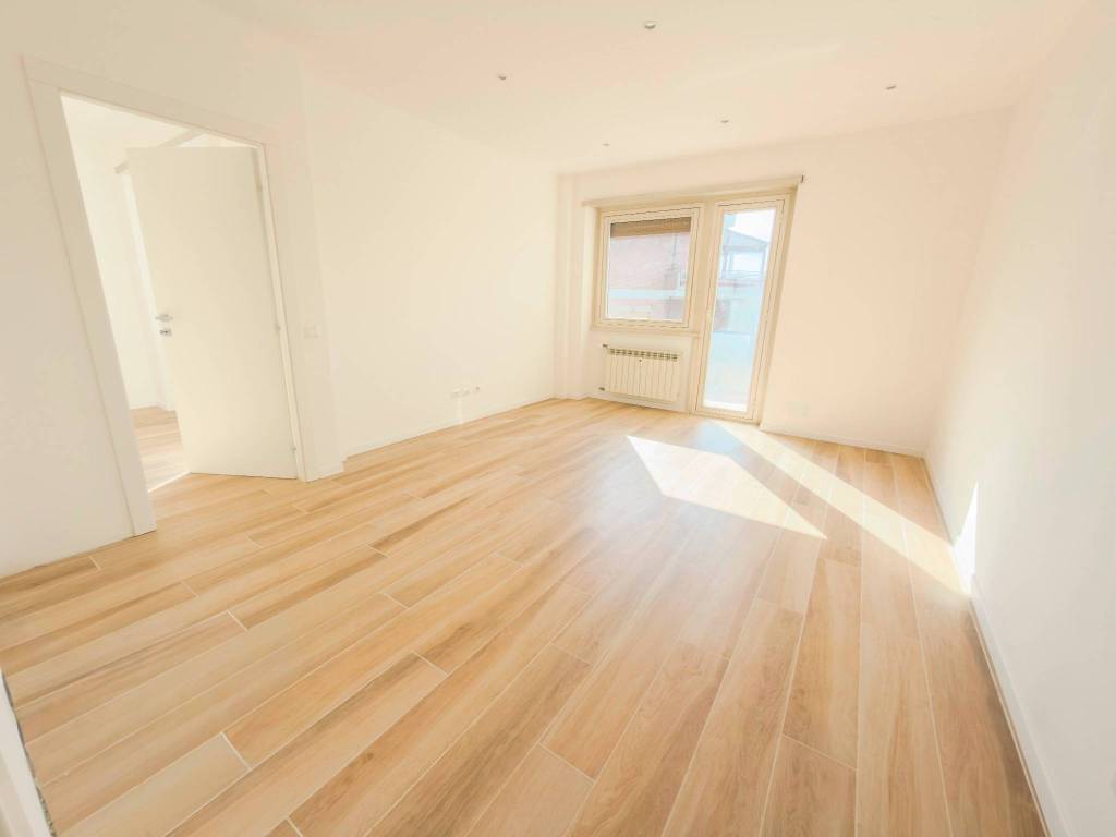 appartamento in vendita a Roma in zona Ardeatino