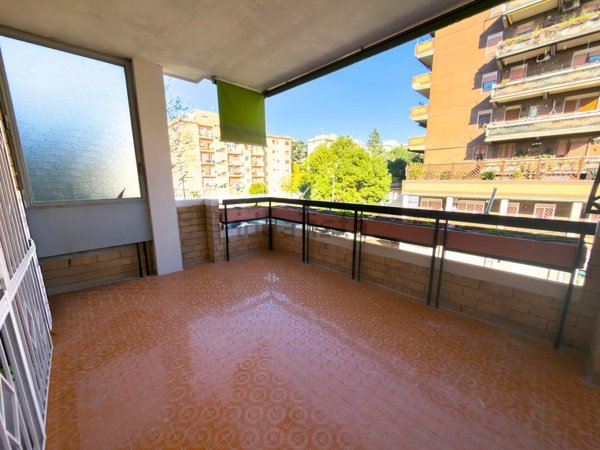 appartamento in vendita a Roma in zona Ardeatino