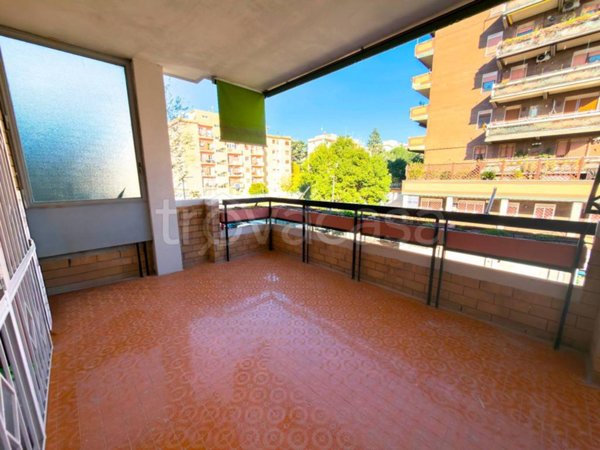 appartamento in vendita a Roma in zona Ardeatino