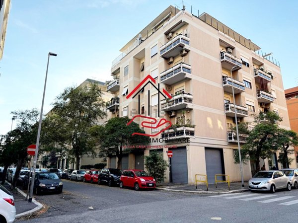 appartamento in vendita a Roma in zona Ostia