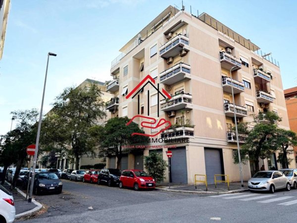 appartamento in vendita a Roma in zona Ostia