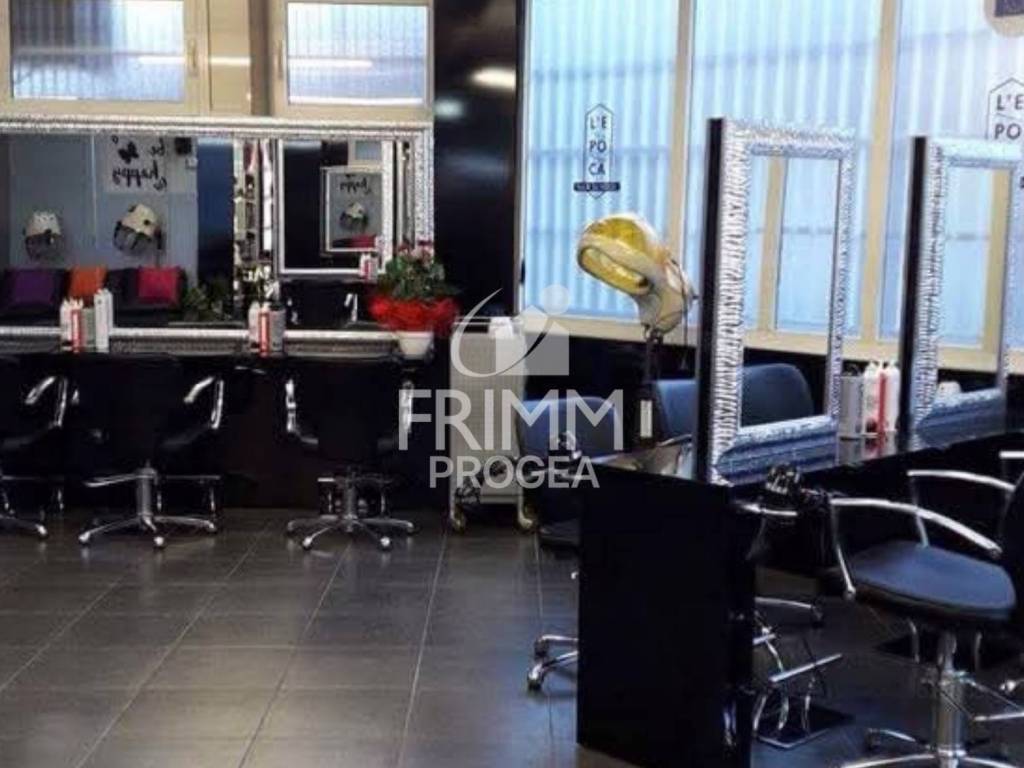 negozio in vendita a Roma in zona Trieste