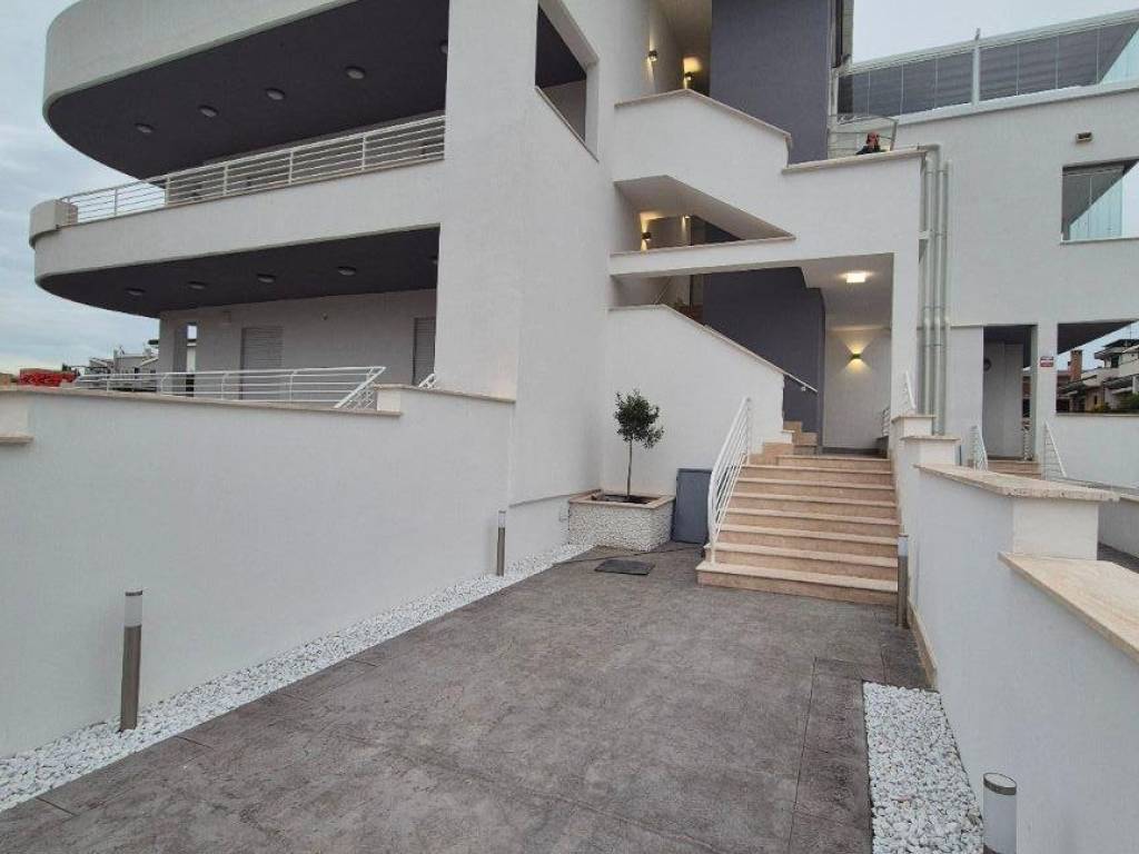 appartamento in vendita a Roma in zona Mezzocammino