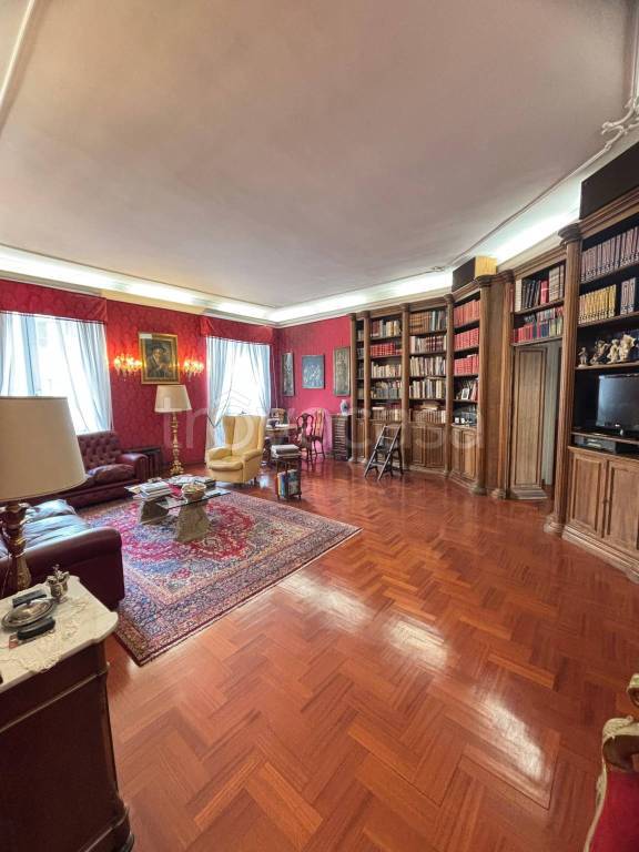 appartamento in vendita a Roma in zona Castro Pretorio