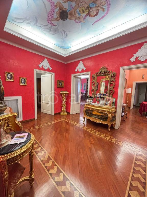 appartamento in vendita a Roma in zona Castro Pretorio