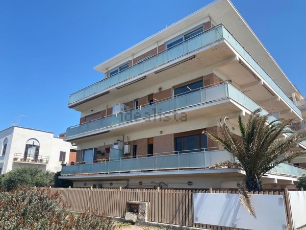 appartamento in vendita a Roma in zona Ostia