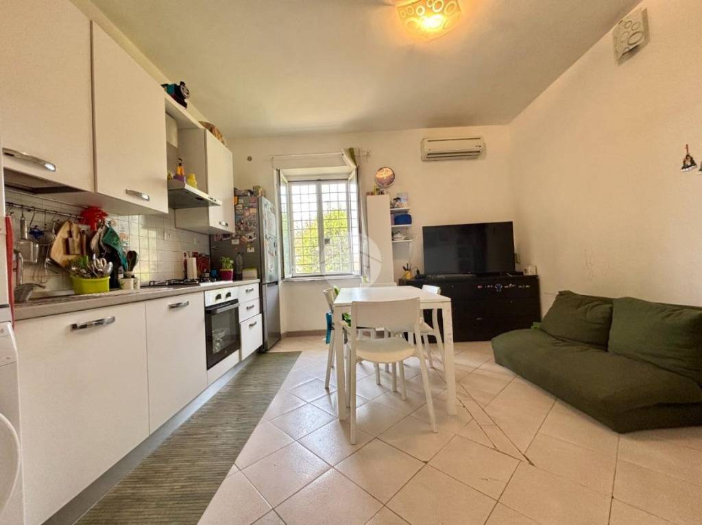 appartamento in vendita a Roma in zona Portuense