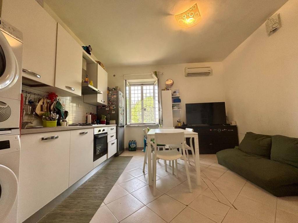 appartamento in vendita a Roma in zona Portuense