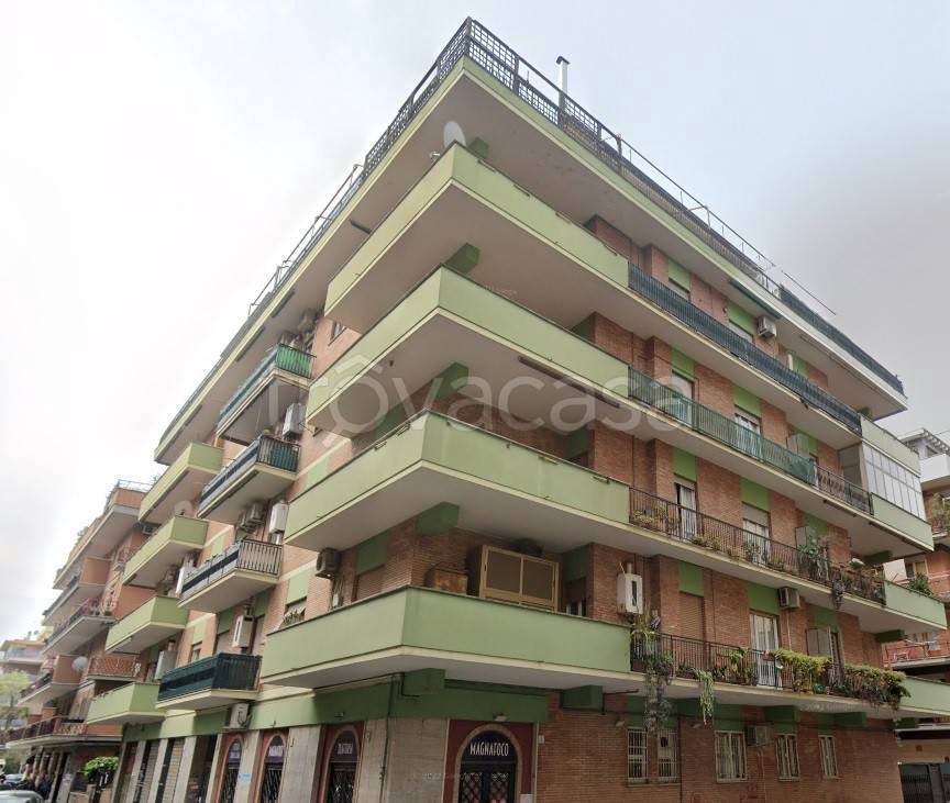 appartamento in vendita a Roma in zona Ostia