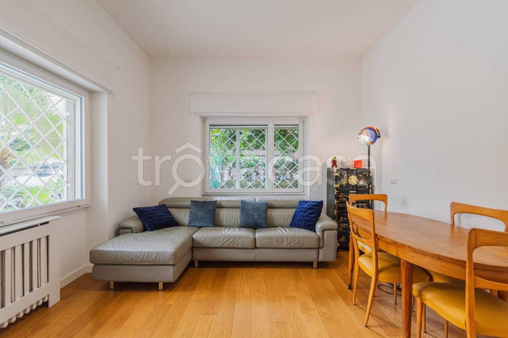 appartamento in vendita a Roma in zona Gianicolense