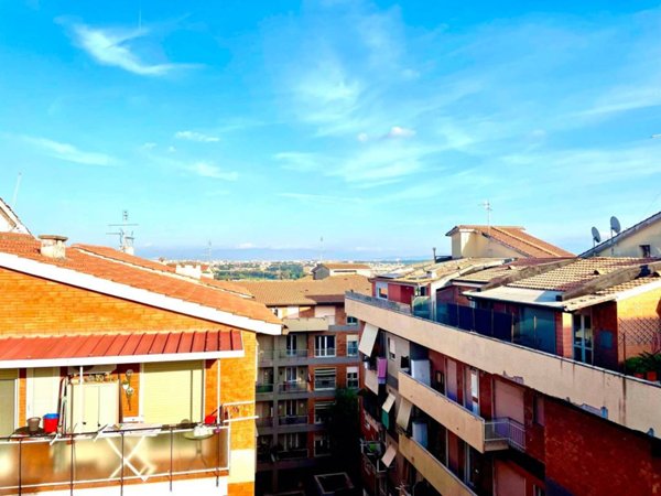 appartamento in vendita a Roma in zona Portuense