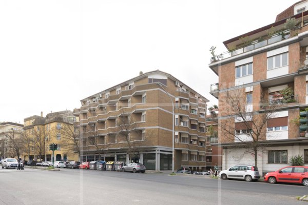 appartamento in vendita a Roma in zona Ostiense