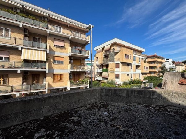 casa indipendente in vendita a Roma