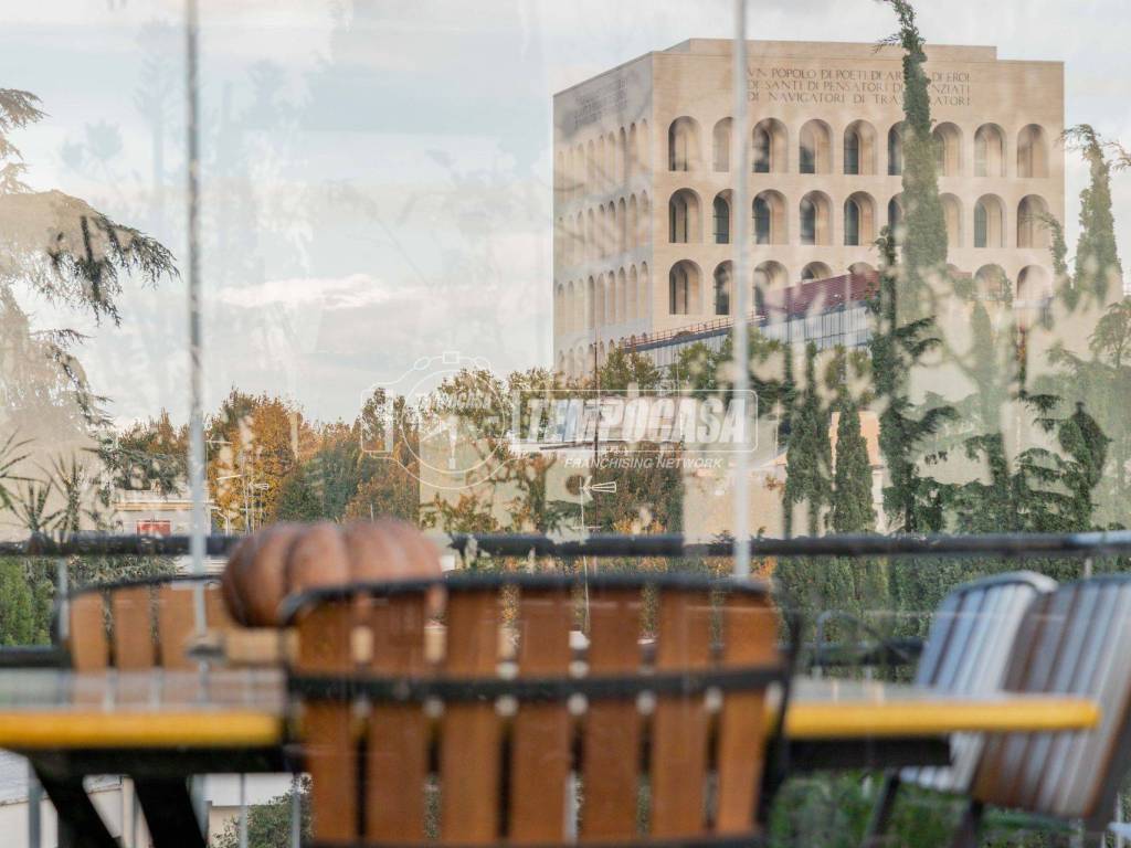 appartamento in vendita a Roma in zona EUR