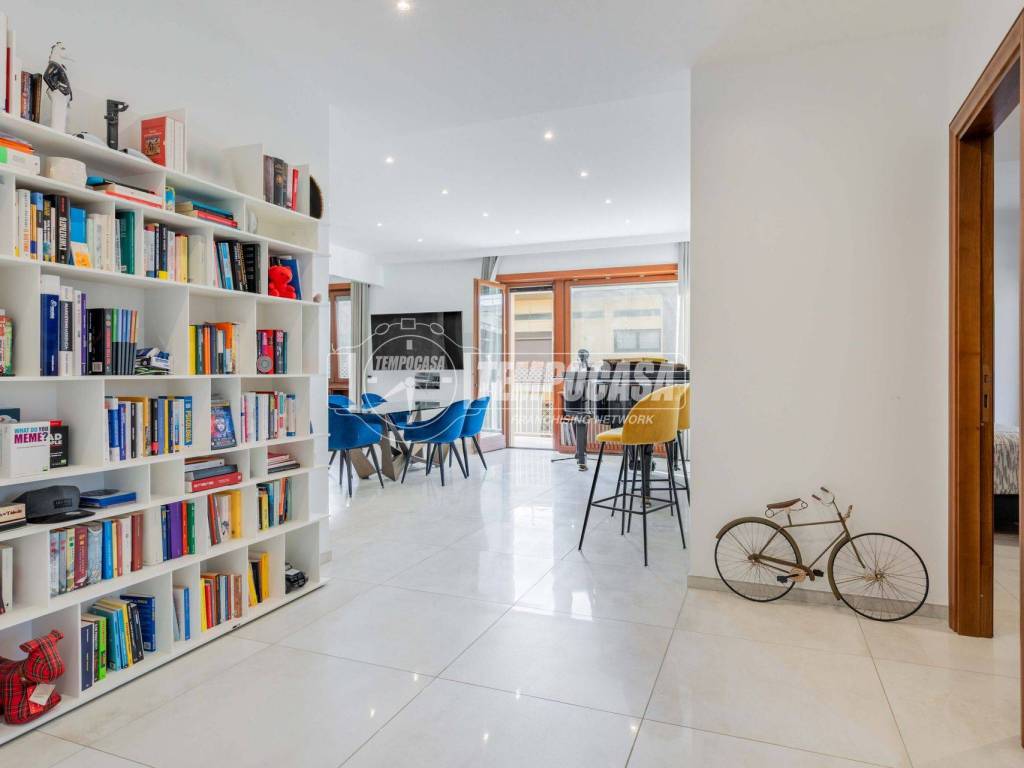 appartamento in vendita a Roma in zona EUR