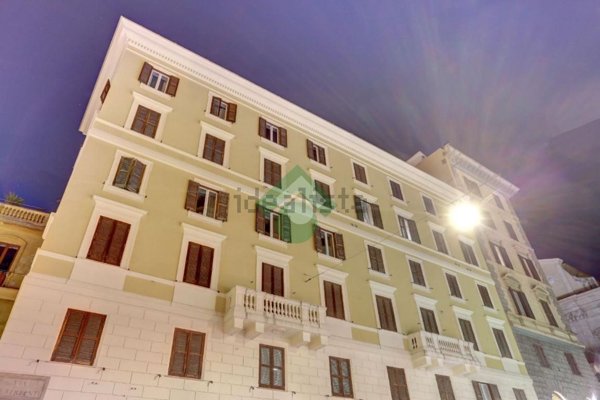 appartamento in vendita a Roma in zona Rione Monti/Campitelli