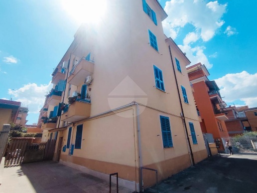 appartamento in vendita a Roma in zona Alessandrino
