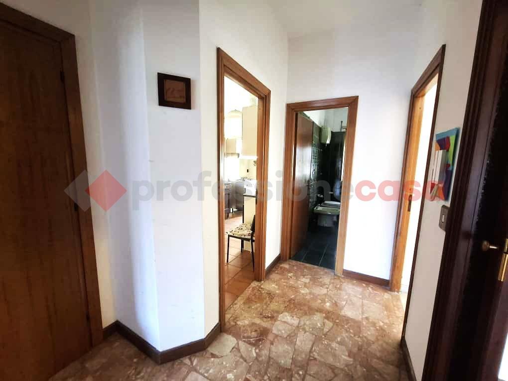 appartamento in vendita a Roma in zona Prenestino-Labicano