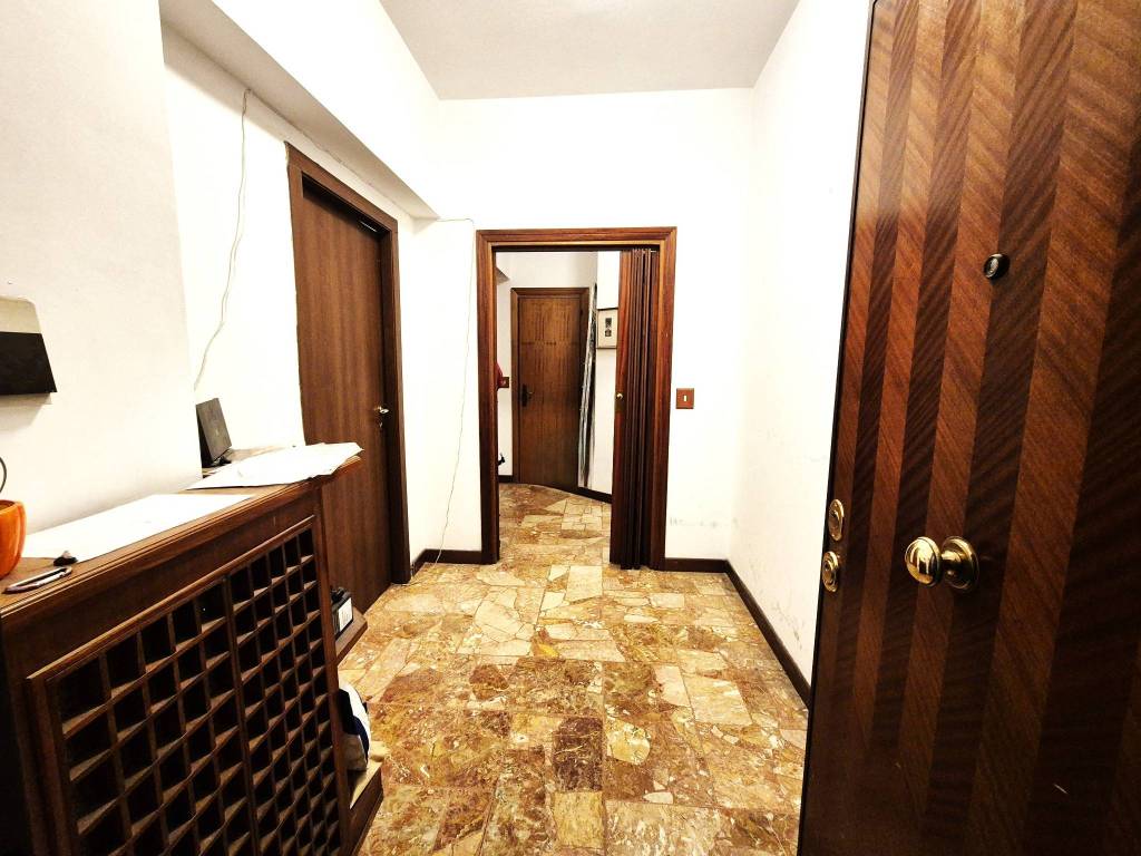 appartamento in vendita a Roma in zona Prenestino-Labicano