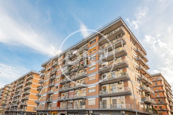 appartamento in vendita a Roma in zona Tuscolano