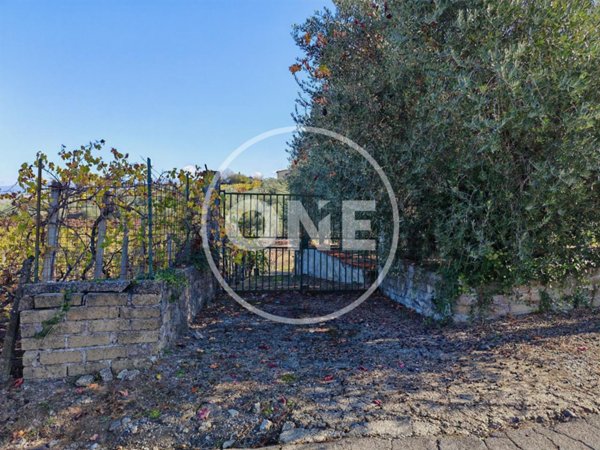 terreno agricolo in vendita a Roma in zona Finocchio