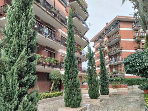 appartamento in vendita a Roma in zona Appio Latino