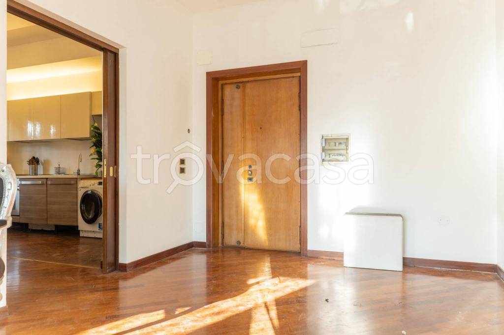 appartamento in vendita a Roma in zona EUR