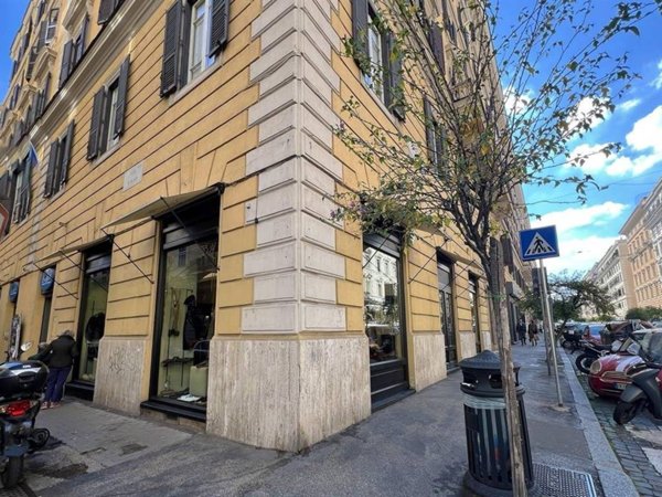 negozio in vendita a Roma in zona Salario