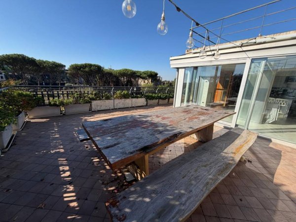 appartamento in vendita a Roma in zona Giuliano Dalmata