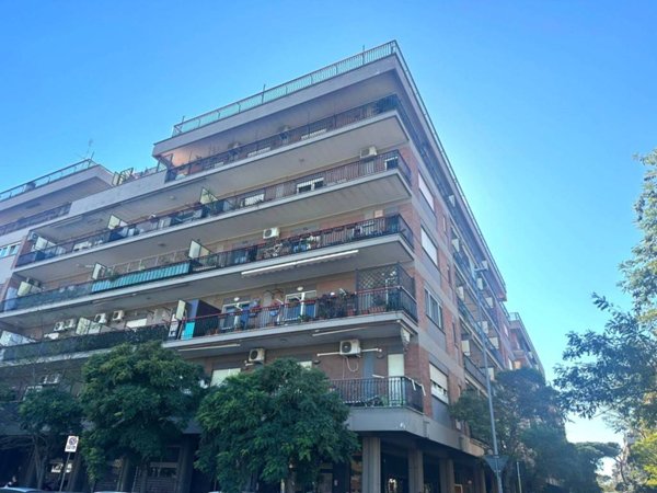appartamento in vendita a Roma in zona Ostia