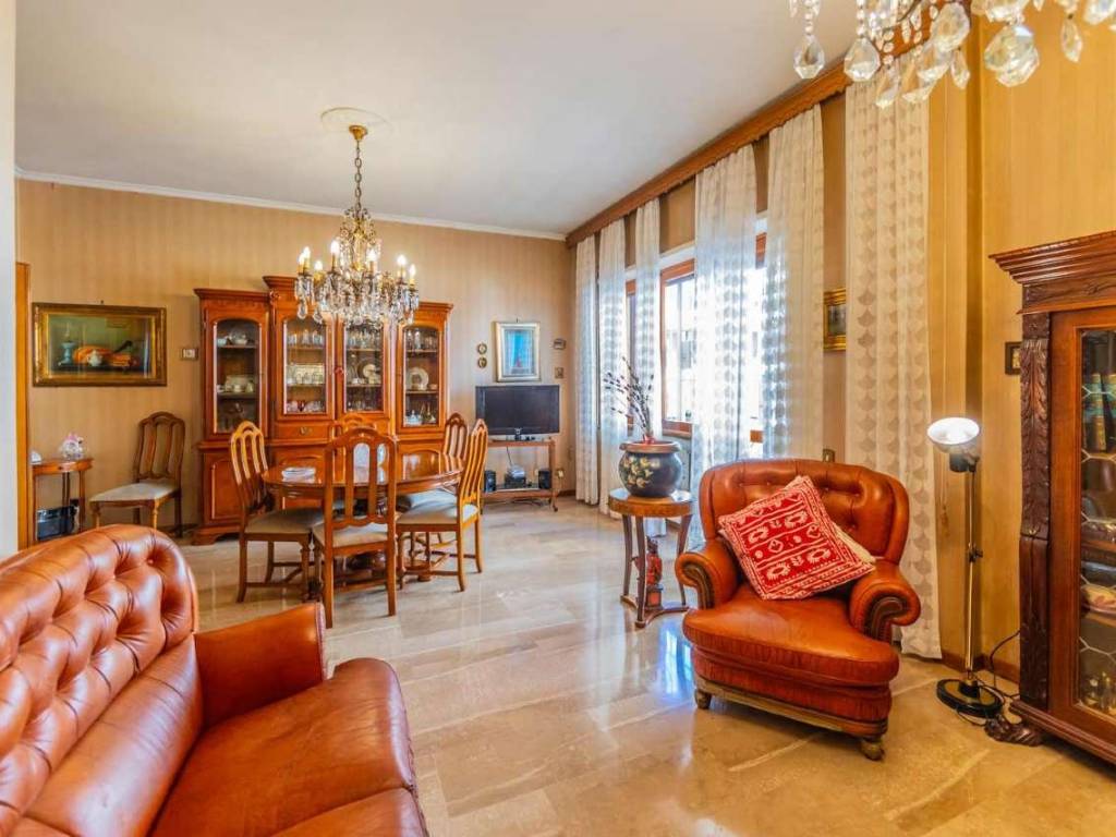 appartamento in vendita a Roma in zona Alessandrino