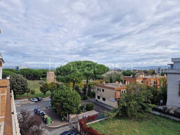 appartamento in vendita a Roma in zona Torre Maura
