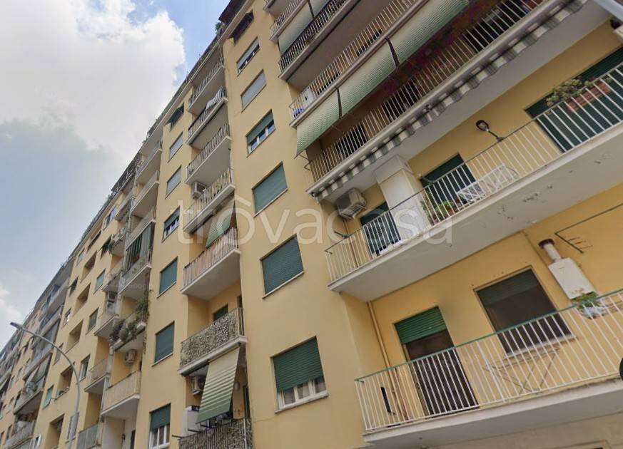 appartamento in vendita a Roma in zona Tuscolano