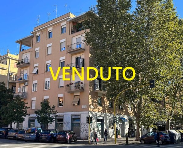 appartamento in vendita a Roma in zona Appio Claudio