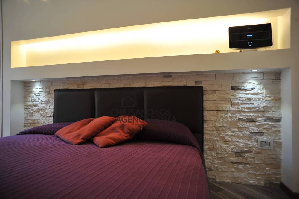 appartamento in vendita a Roma in zona Tuscolano