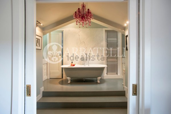 appartamento in vendita a Roma in zona Trastevere