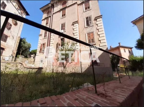 appartamento in vendita a Roma in zona Ostiense