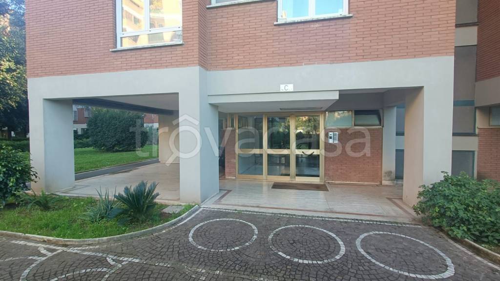 locale commerciale in vendita a Roma